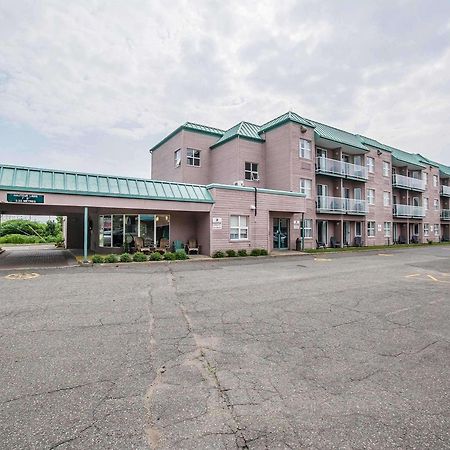 Quality Suites Sainte-Anne-de-Beaupré Buitenkant foto
