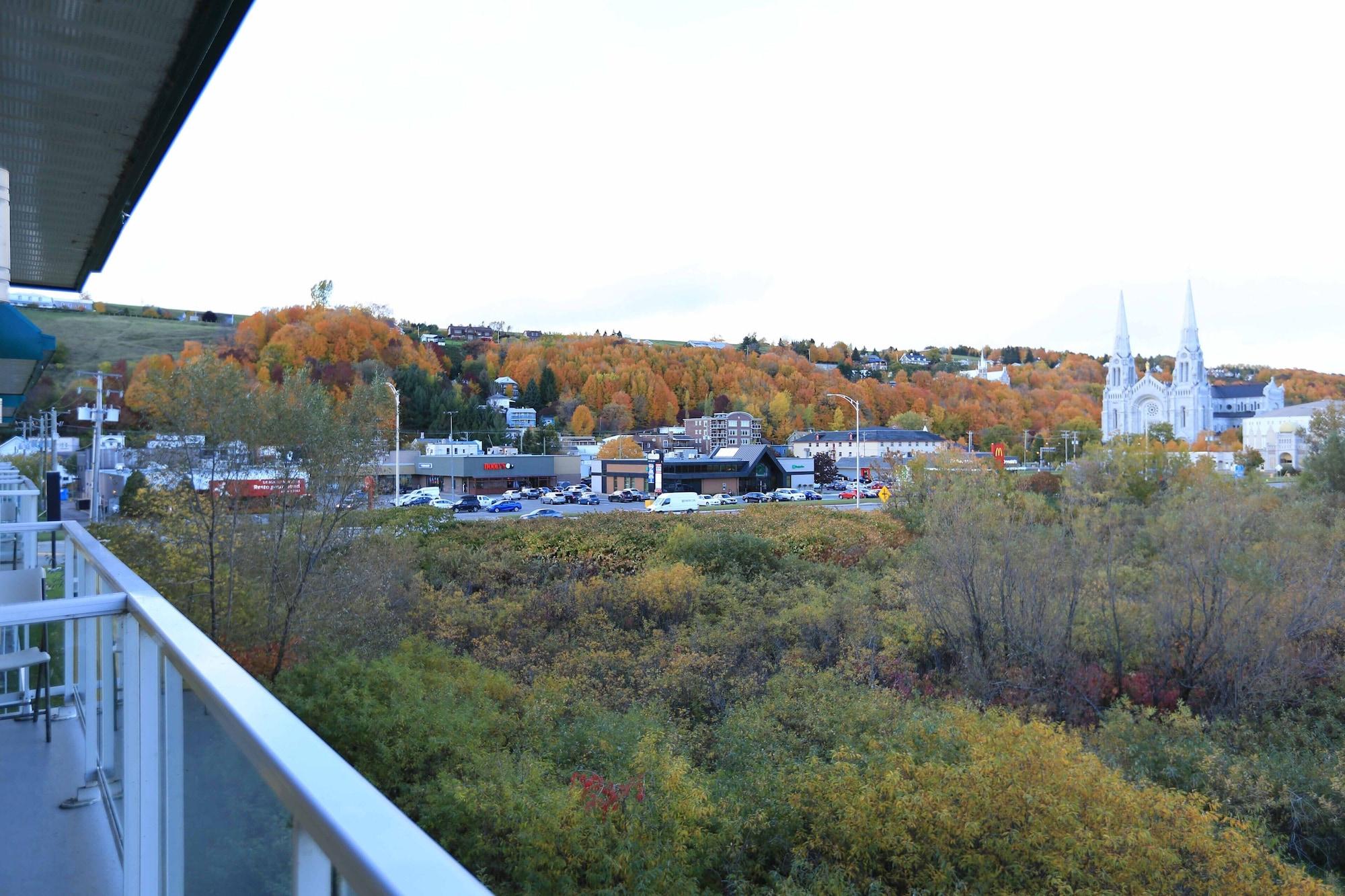 Quality Suites Sainte-Anne-de-Beaupré Buitenkant foto