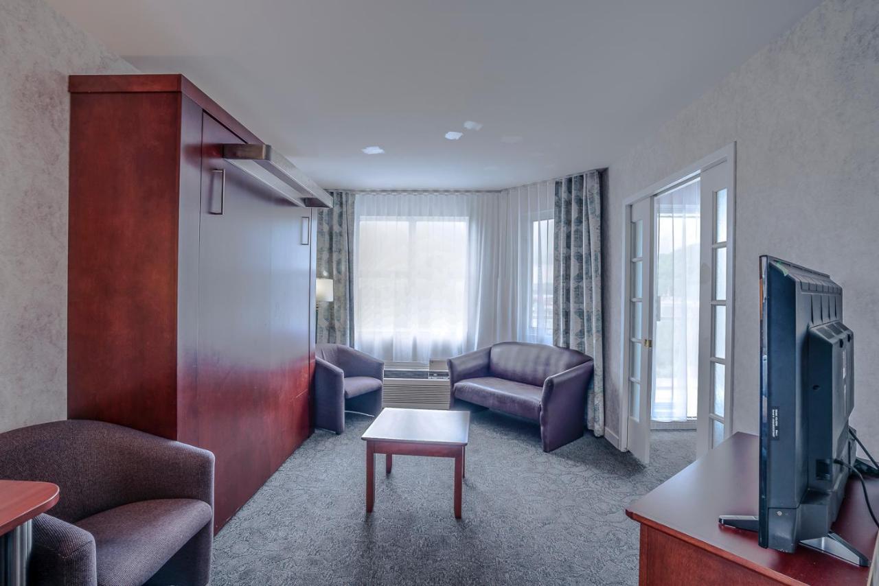 Quality Suites Sainte-Anne-de-Beaupré Buitenkant foto