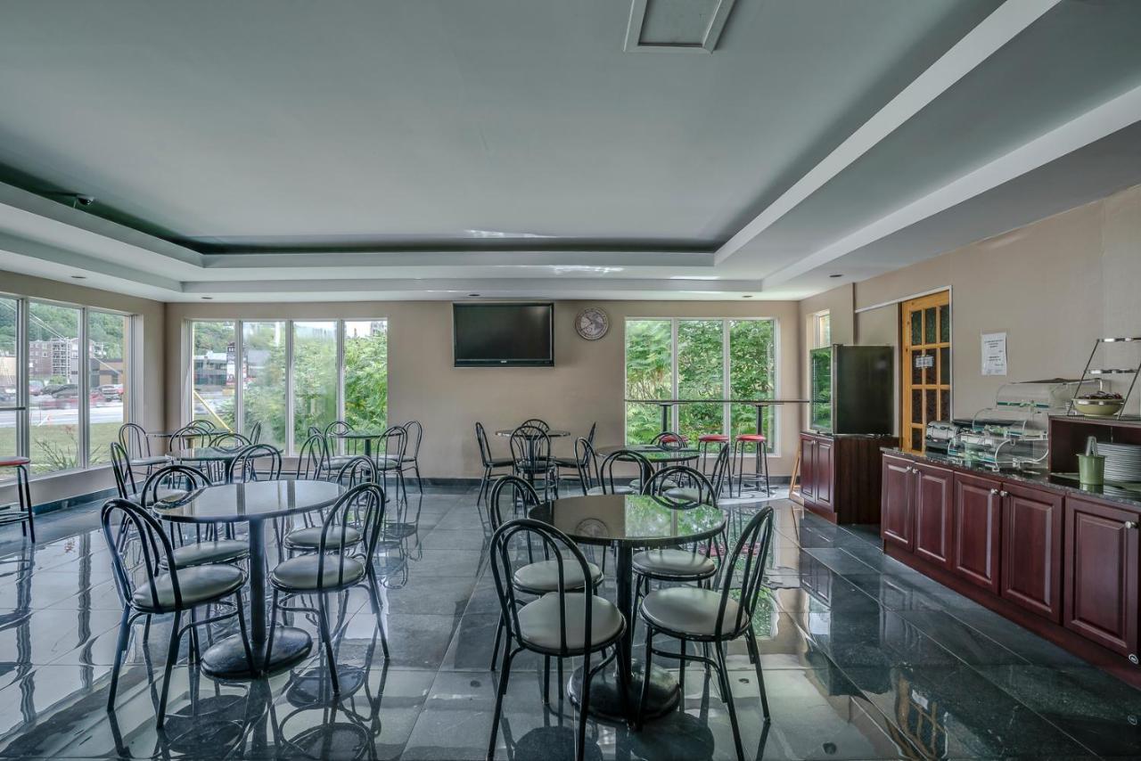Quality Suites Sainte-Anne-de-Beaupré Buitenkant foto