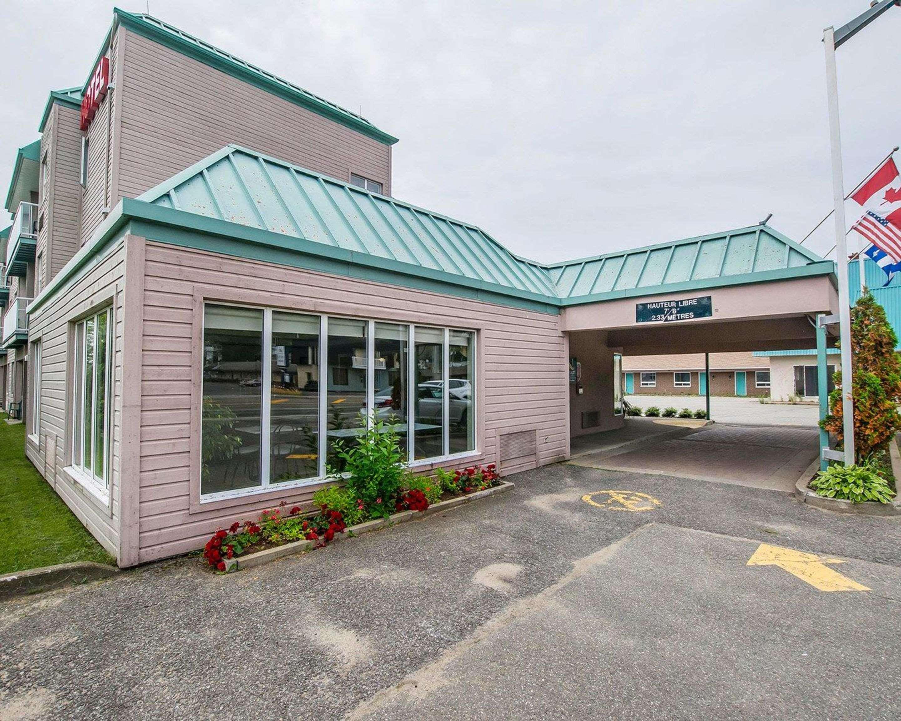 Quality Suites Sainte-Anne-de-Beaupré Buitenkant foto