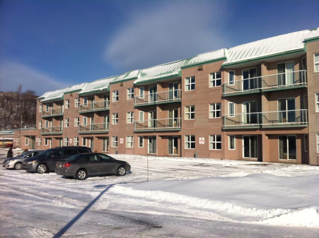 Quality Suites Sainte-Anne-de-Beaupré Buitenkant foto