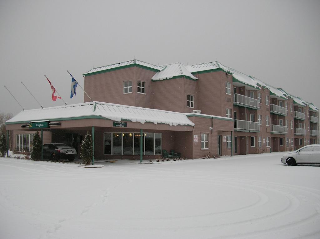 Quality Suites Sainte-Anne-de-Beaupré Buitenkant foto