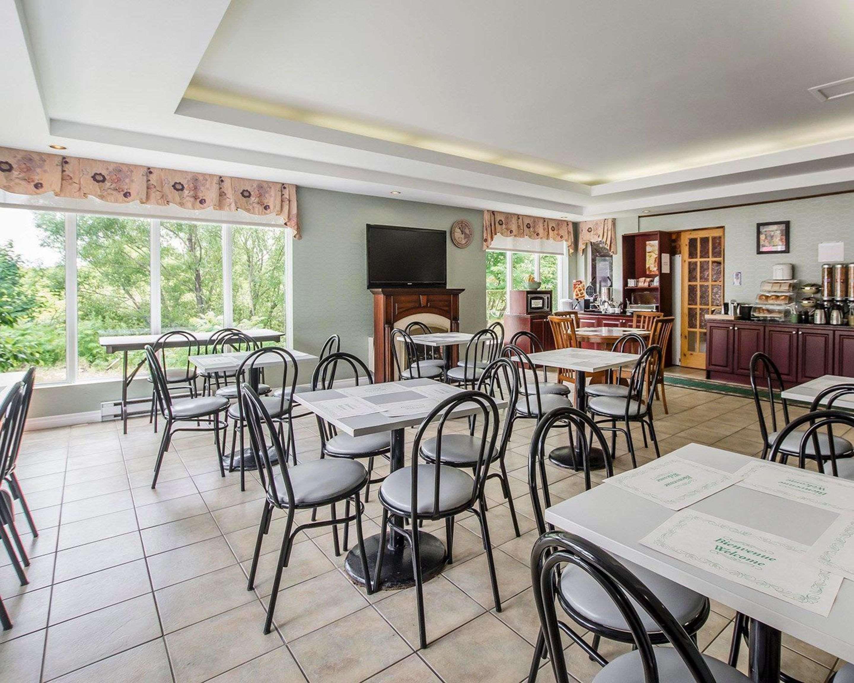 Quality Suites Sainte-Anne-de-Beaupré Buitenkant foto