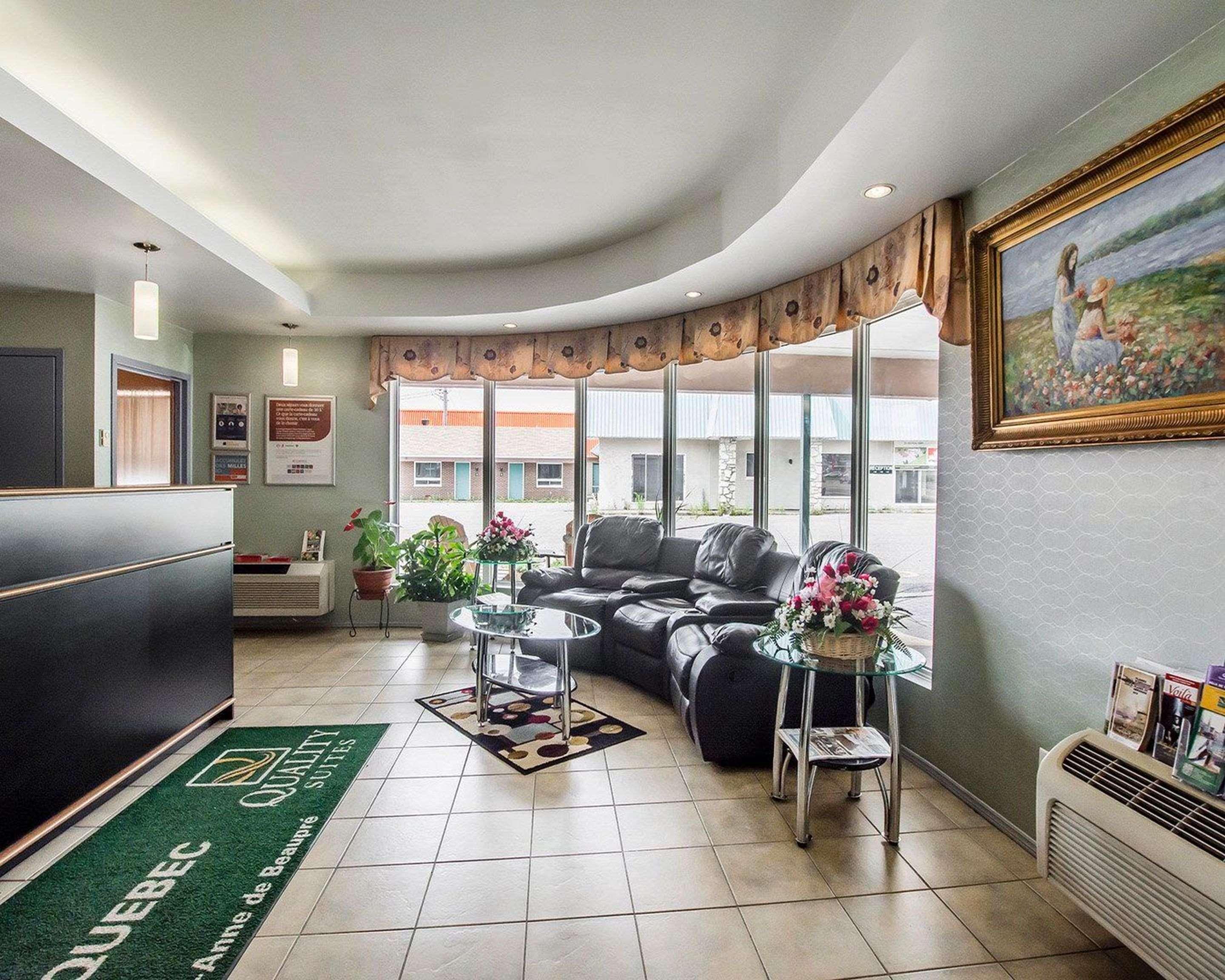 Quality Suites Sainte-Anne-de-Beaupré Buitenkant foto
